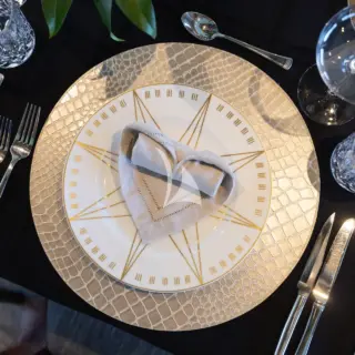 SeaQuest - Formal Dining Detail