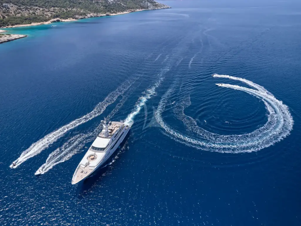 INVADER - Aerial View with jet skis