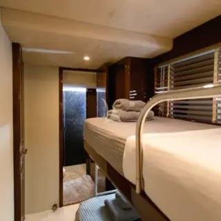 Up & Down Cabin