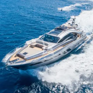 BEYOND - Aerial view cruising