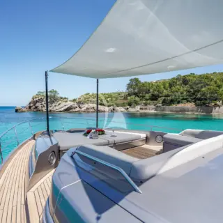 BEYOND - Foredeck