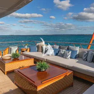 Bridge deck aft
