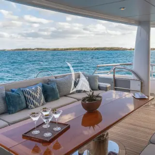 Main deck aft