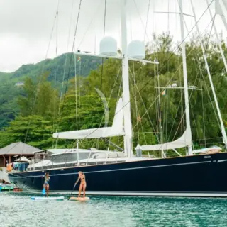 THANDEKA - Paddleboarding