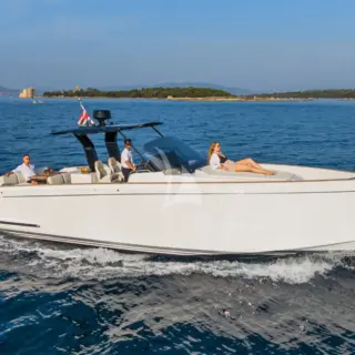 Pardo Chase Boat