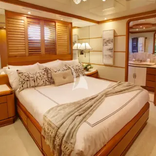 Queen Guest Stateroom