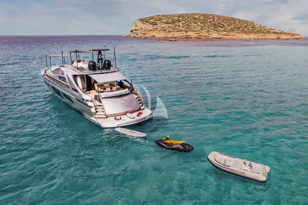 BALOO III - Full Stern View