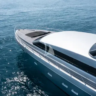 M/Y LAUREN V