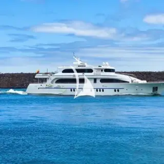 GRAND DAPHNE
