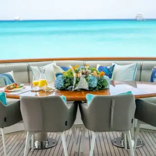 Main Deck Dining