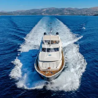 Arago Aerial Underway bow