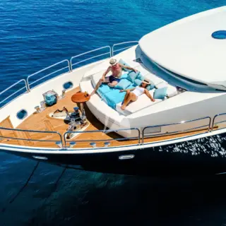 Arago Bow view