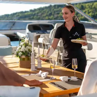 Arago Dining