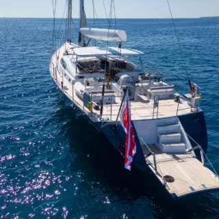 LADY 8 Aft view