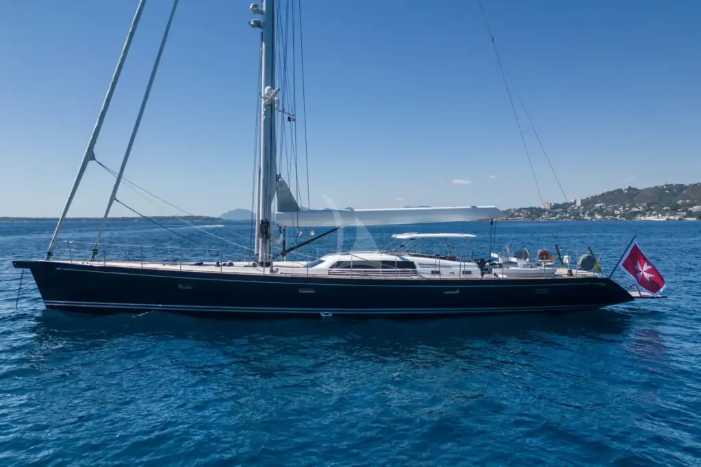 LADY 8 port side view