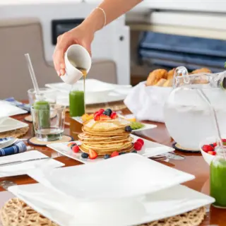 LADY 8 Breakfast service
