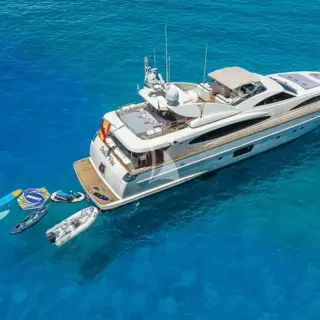 Dolce Vita IV - Exterior view
