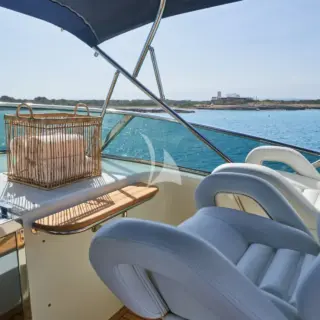 Flybridge deck chairs