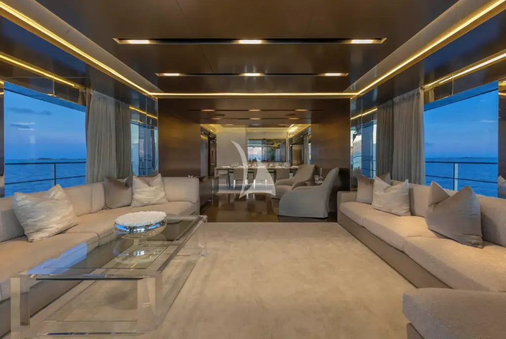 SAFE HAVEN - Main Salon