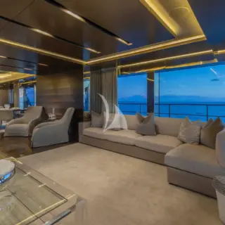 SAFE HAVEN - Main Salon