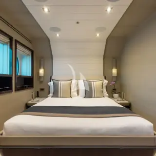 VIP - Main Deck