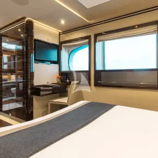 VIP - Main Deck