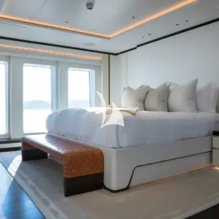 Principal cabin
