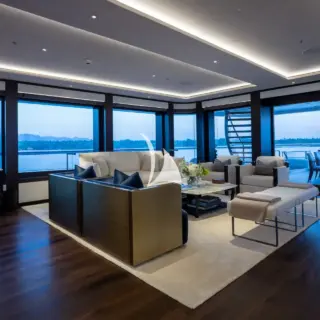Bridge deck salon