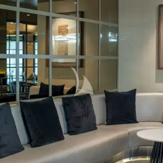 Bar / Lounge