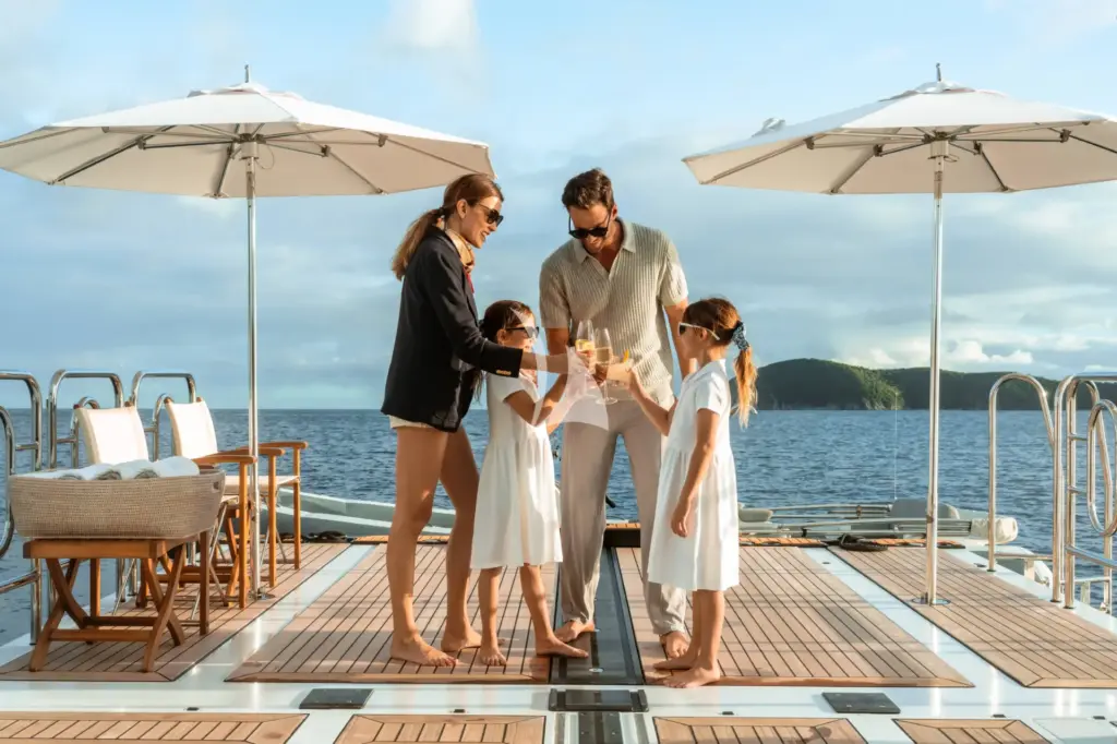 BELLA - Swimming platform