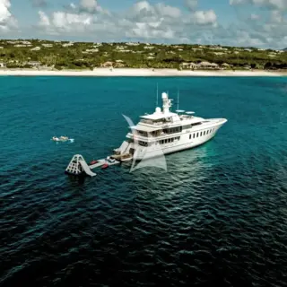 BELLA - Image 22