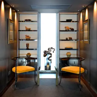 Guest seating area