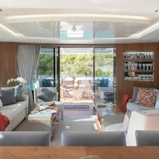 Main Deck - Salon