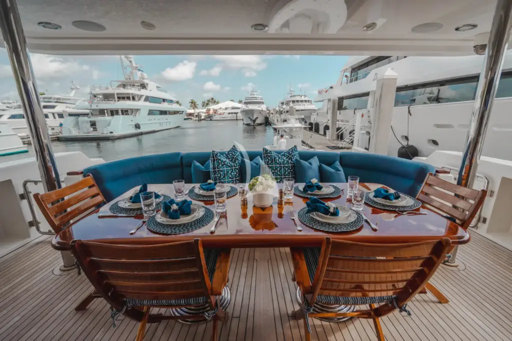 NOW OR NEVER - Aft Deck Dining