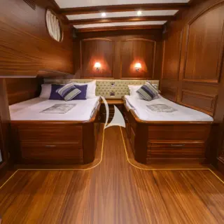 Twin cabin