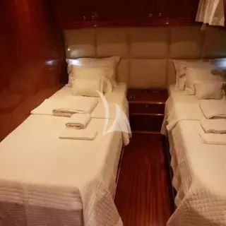 Guest twin suite