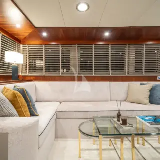 Main salon lounge - evening