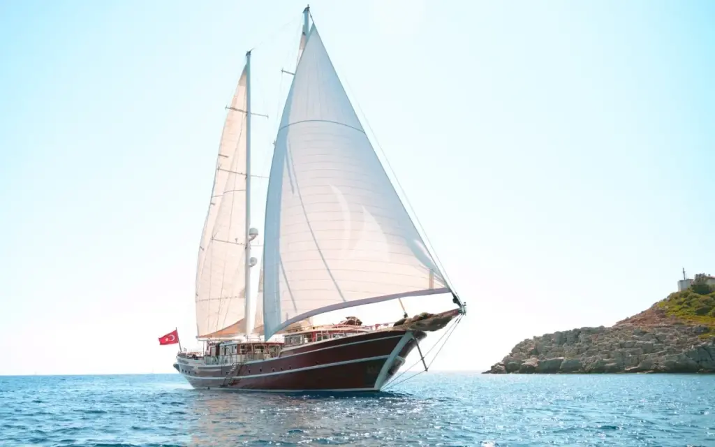 KAPTAN KADIR - Sailing