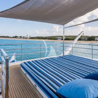 Sundeck lounge with optional shade