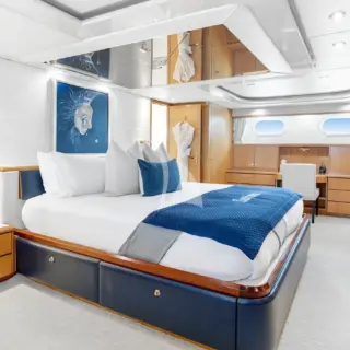 Primary King cabin - full width