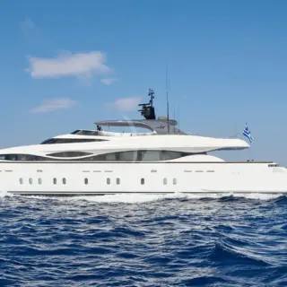 WHITE KNIGHT - Cruise