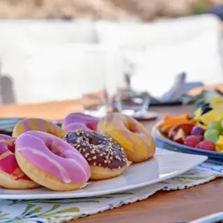 WHITE KNIGHT - Breakfast