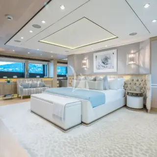 Full beam master stateroom