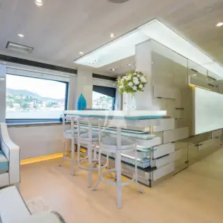 Skylounge bar