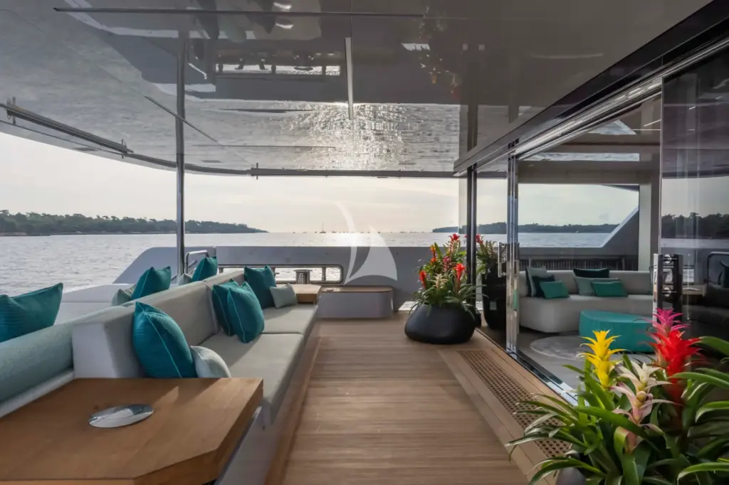 EMOCEAN - Main aft deck
