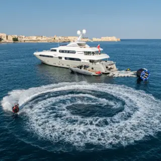 MAXIMILIAN MMIV - Jetski running