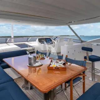 Flybridge Dining