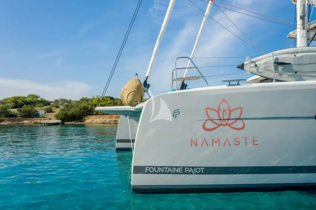 NAMASTE (SAMANA) - Namaste Bow