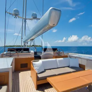 Fwd deck 2