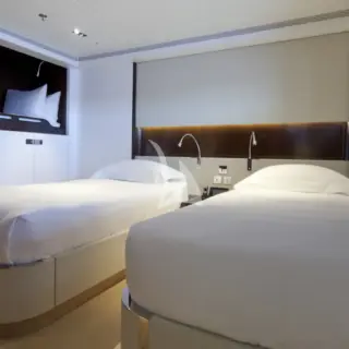 Twin + Pullman